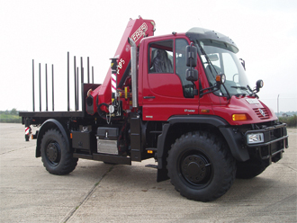 Alquiler de Camión Grúa (Truck crane) / Grúa Automática 8 tons con el Boom recogido y alcance de 14 mts, Capacidad de 30.000 lbs. en Talca, Maule, Chile