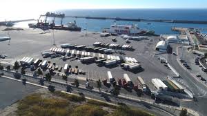 El embarque de semirremolques en los puertos españoles cae un 19% en enero  - Cadena de Suministro